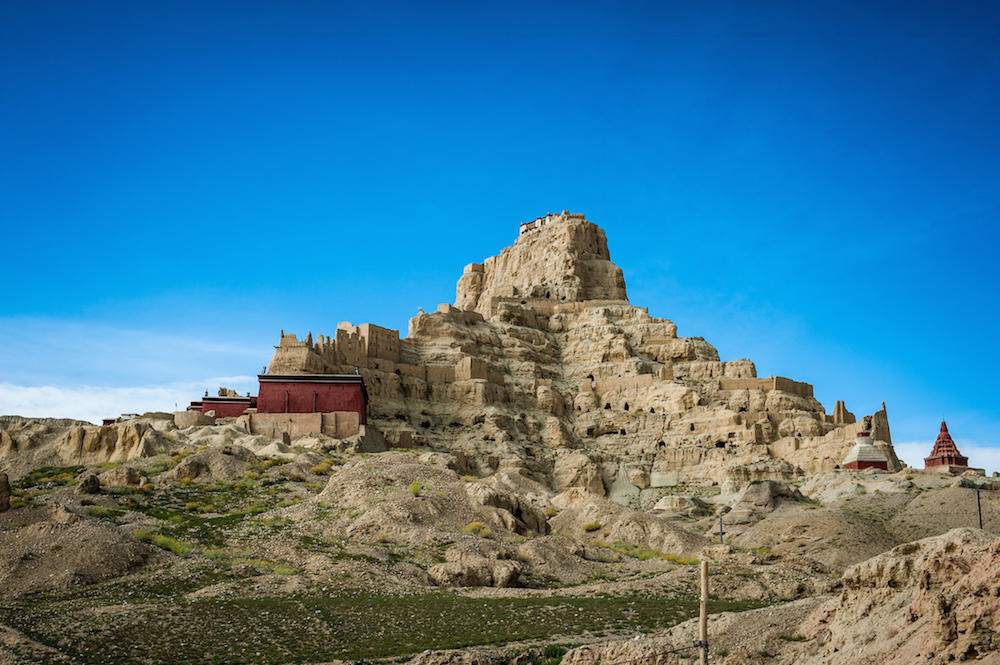 Day 10 Guge was an ancient kingdom in Western Tibet. The kingdom was centered in present-day Zanda County, Ngari Prefecture, Tibet Autonomous Region.
