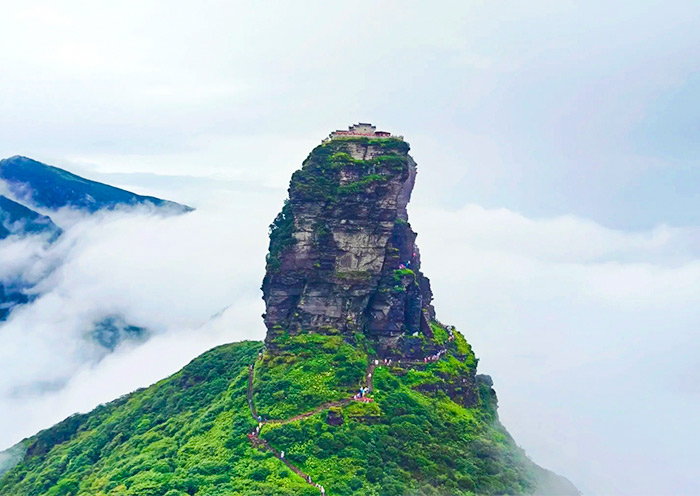 云雾中的梵净山