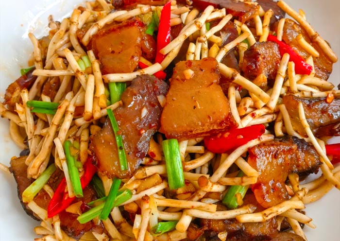 貴州美食-折耳根炒臘肉