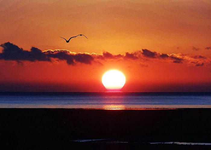 Sunrise over Heimahe