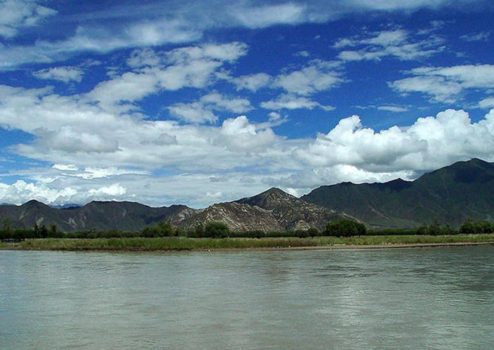 lhasa river