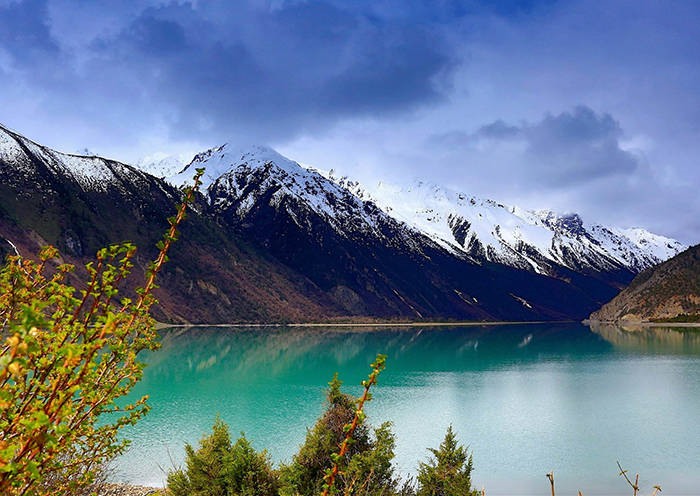Day3-Rawok Lake is the main headstream of the Yarlung Tsangpo River confluent.
