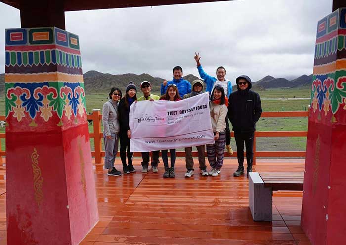 Day 8  Looking back and enjoy the breathtaking panoramic view of Gama Valley. 
