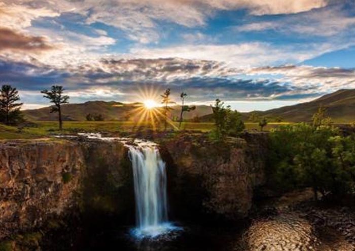 Day 5 - Ulaantsutgalan waterfall
