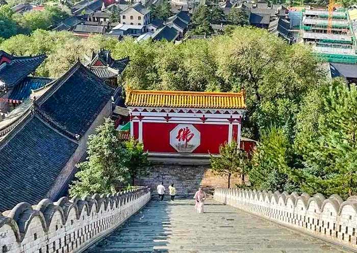 五台山菩萨顶108级台阶