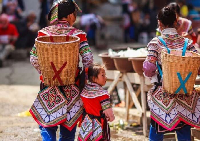 Day 3 - The Yuanyang Market is the best place to learn about the lifestyle and culture of the 7 ethnic groups in Yuanyang.
